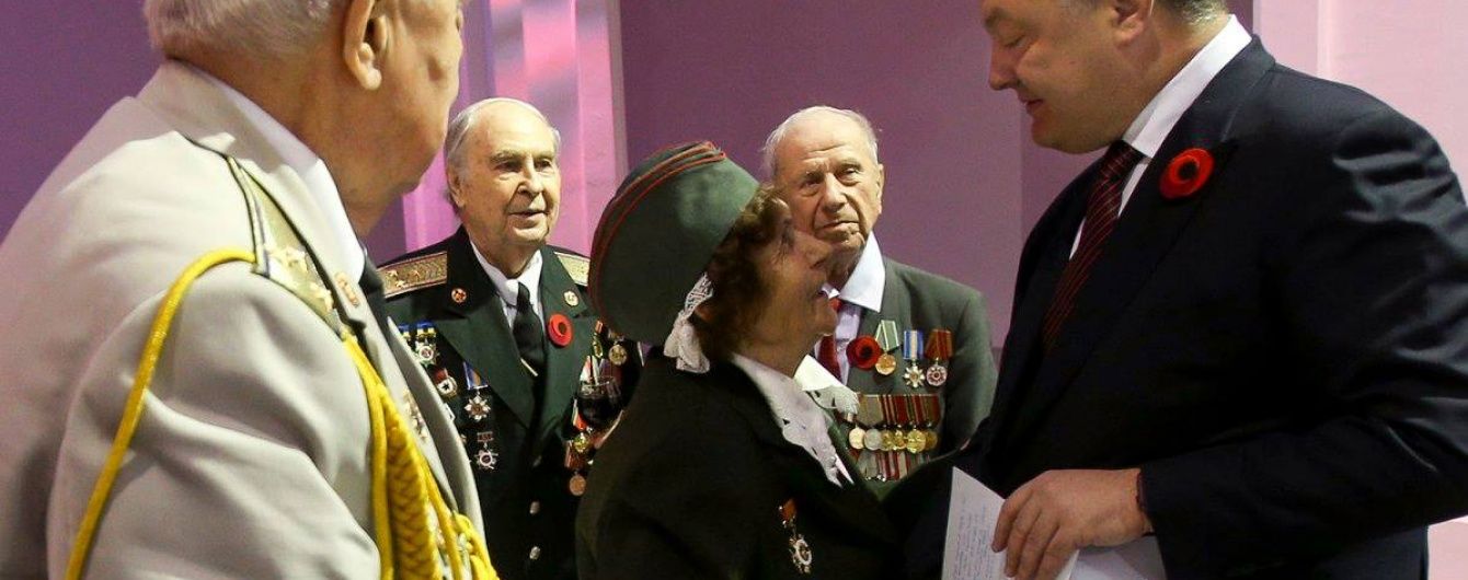 Від тихої молитви до військової реконструкції: Україна вшанувала пам'ять загиблих у Другій світовій