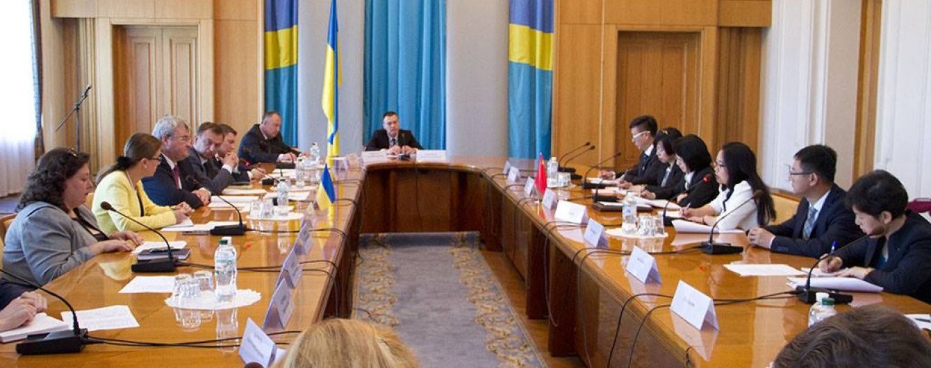 Україна і Китай домовилися про спрощення візового режиму