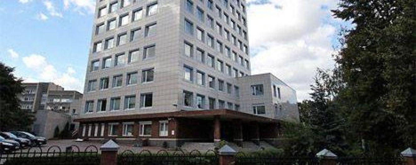 Озброєні силовики вилучають документи в "Укргазвидобуванні", відключили зв'язок