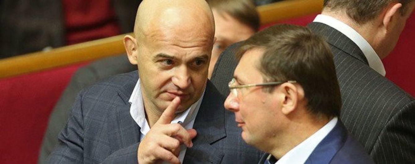 Онищенко обвинил Кононенко в "коррупционных действиях" от имени Порошенко
