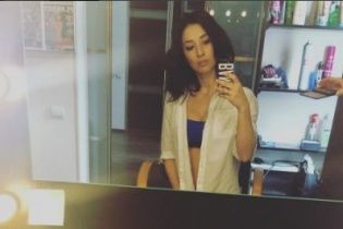 Струнка Анна Завальська показала фігуру у спідньому для чоловічого журналу