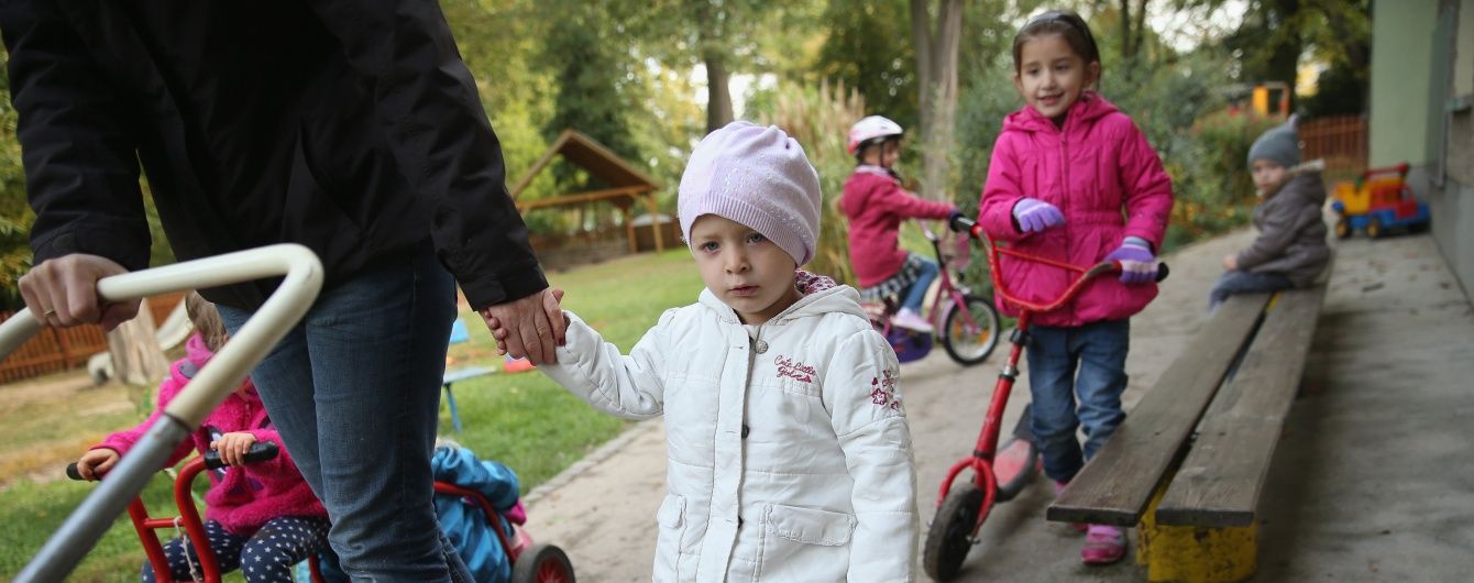 В десятках киевских садиков детей кормили вредным спредом