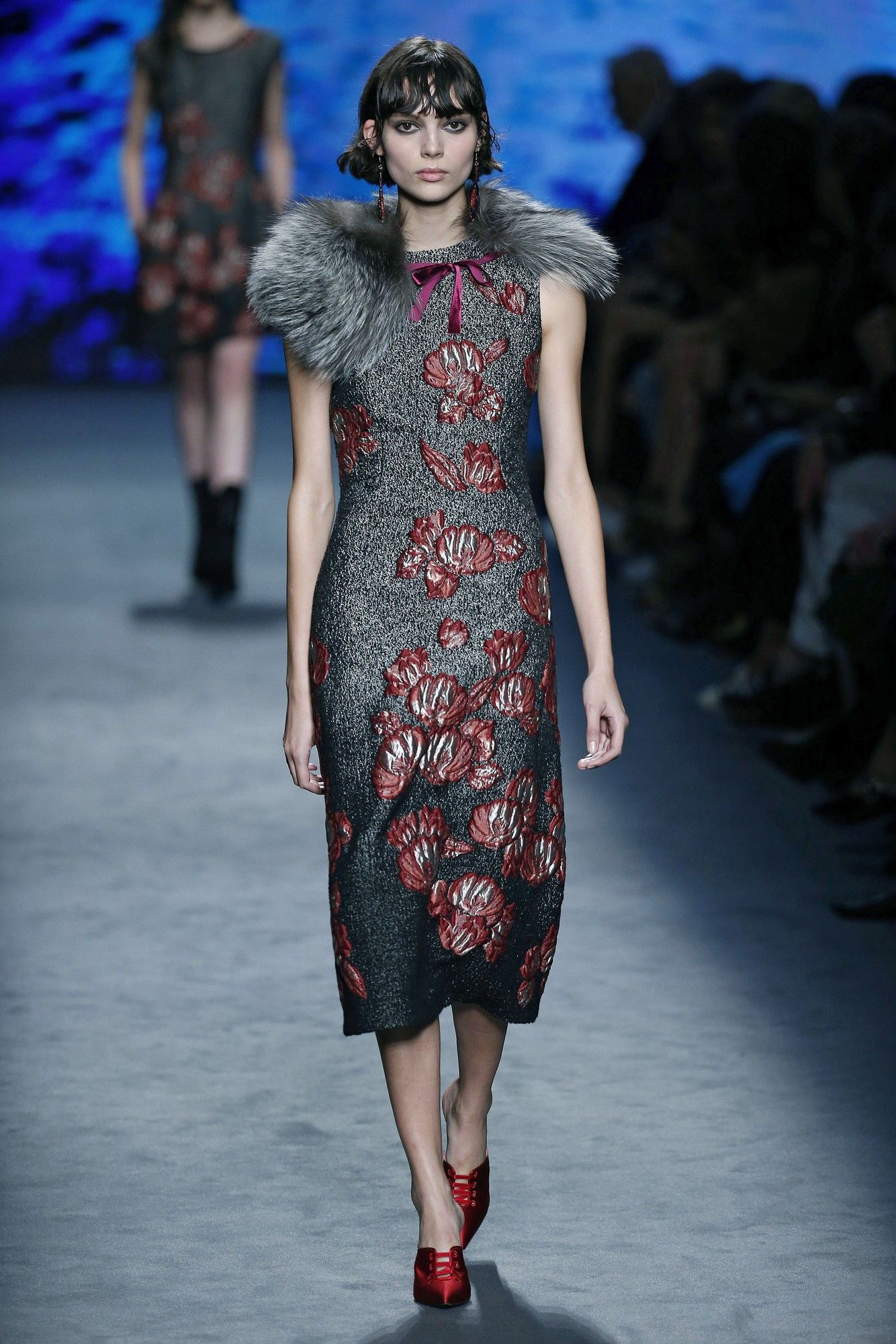 Коллекция Alberta Ferretti прет-а-порте сезона осень-зима 2016-2017_15