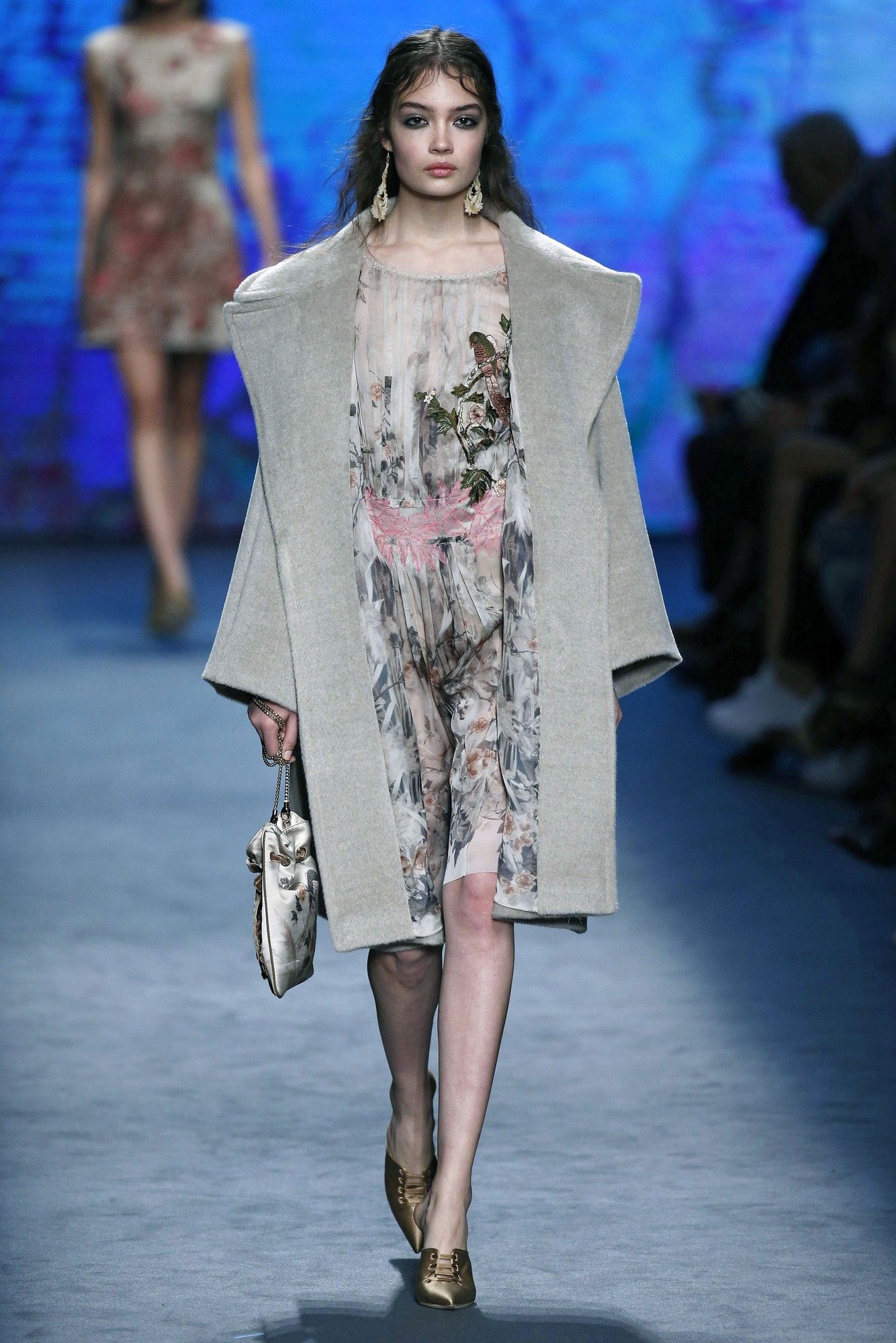 Коллекция Alberta Ferretti прет-а-порте сезона осень-зима 2016-2017_32