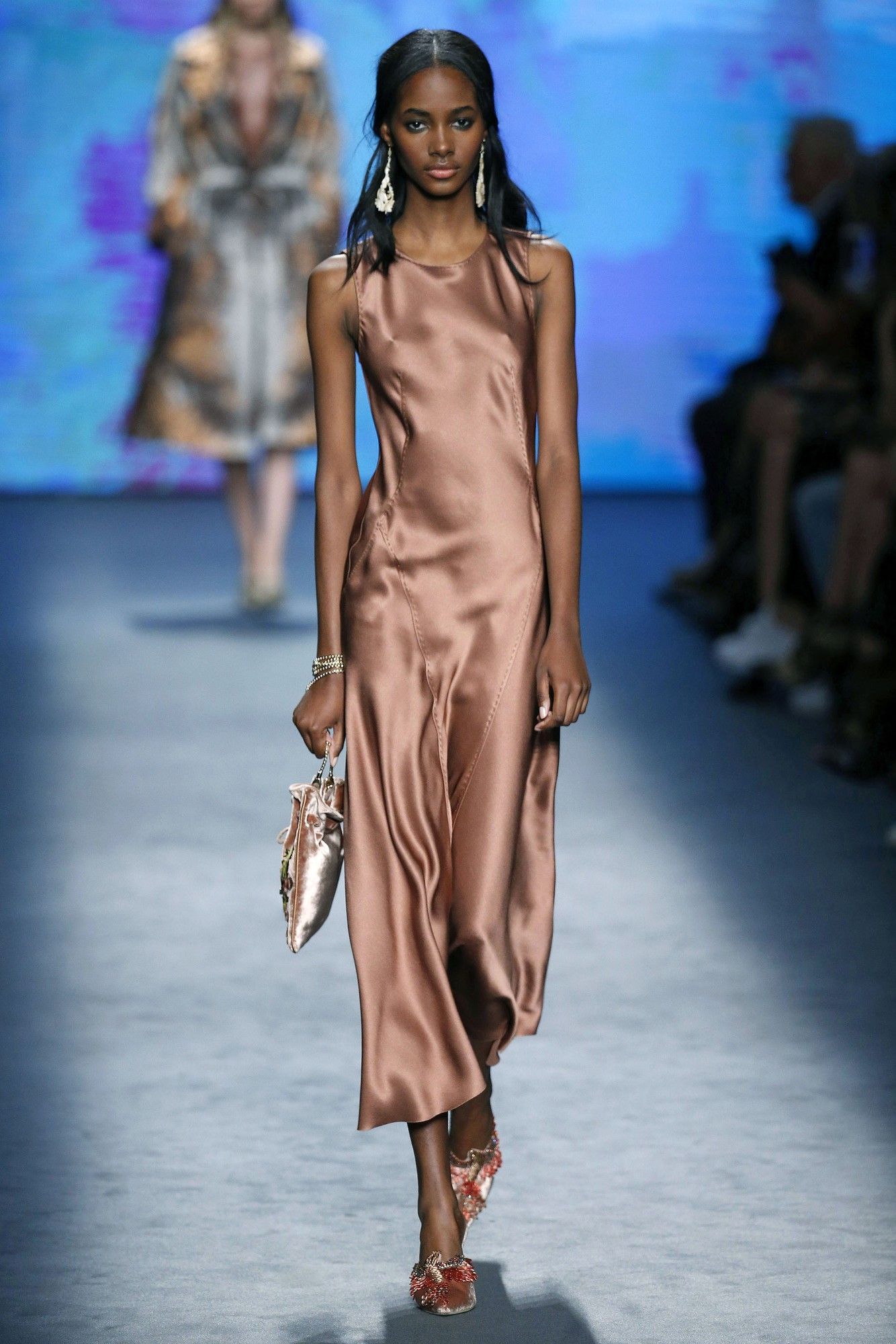 Коллекция Alberta Ferretti прет-а-порте сезона осень-зима 2016-2017_45