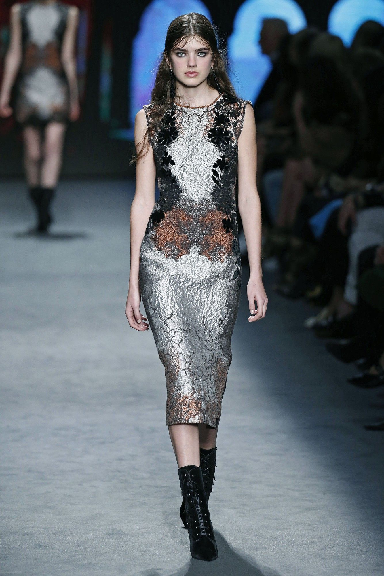 Коллекция Alberta Ferretti прет-а-порте сезона осень-зима 2016-2017_48