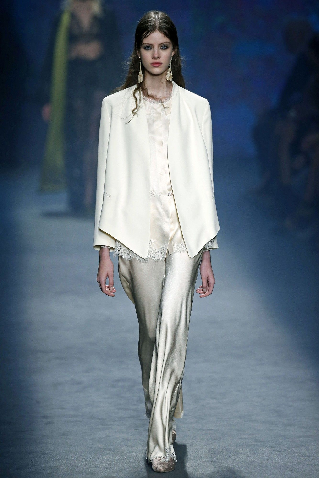 Коллекция Alberta Ferretti прет-а-порте сезона осень-зима 2016-2017_60