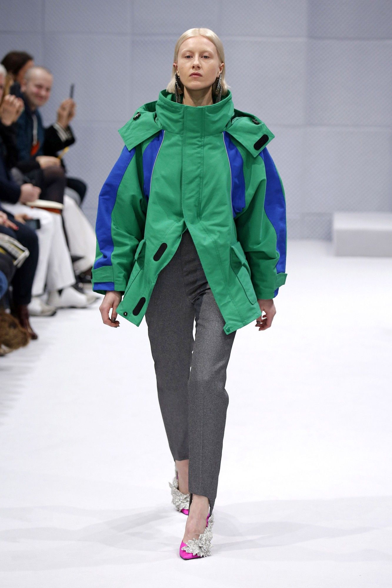 Коллекция Balenciaga прет-а-порте сезона осень-зима 2016-2017_9