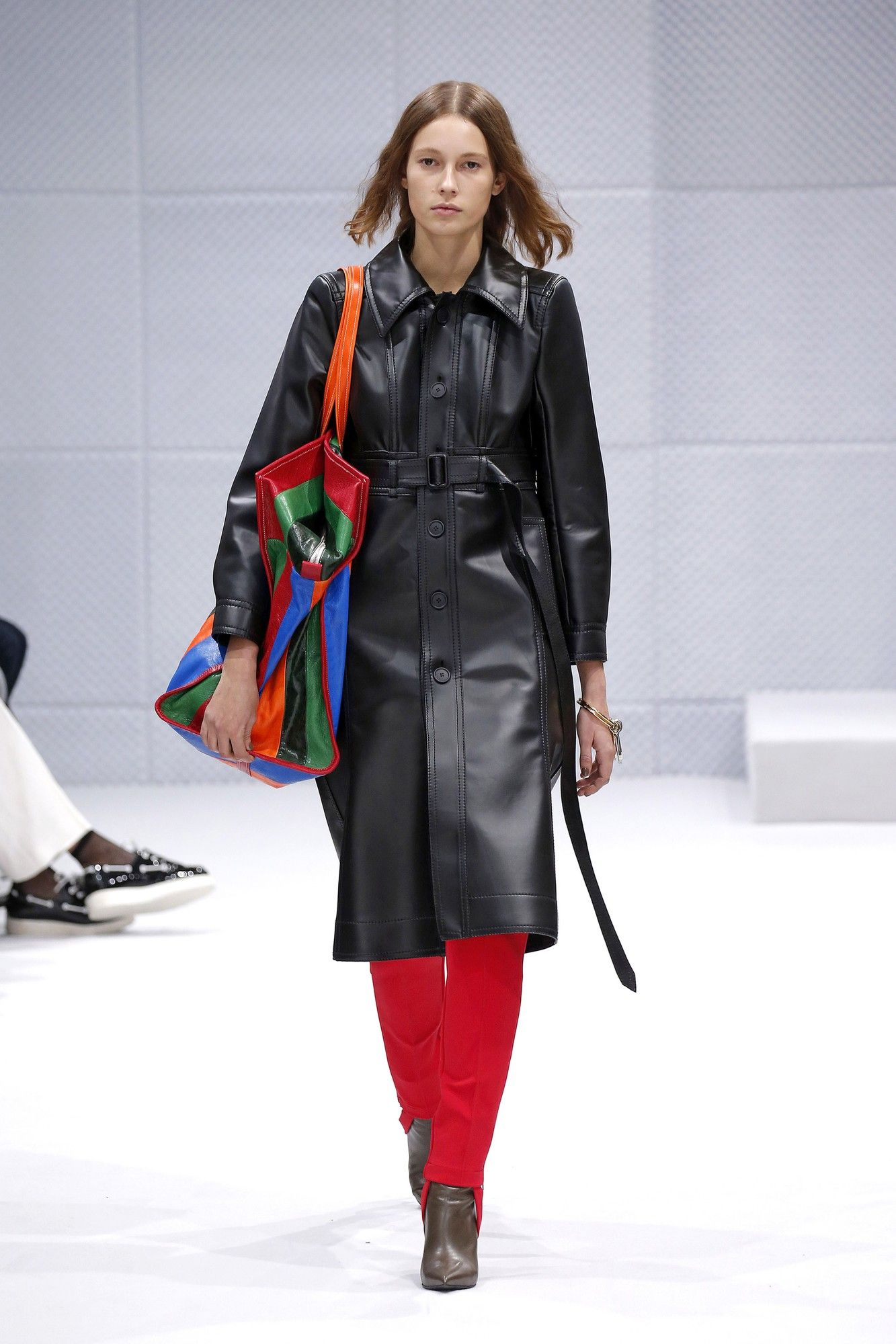 Коллекция Balenciaga прет-а-порте сезона осень-зима 2016-2017_41
