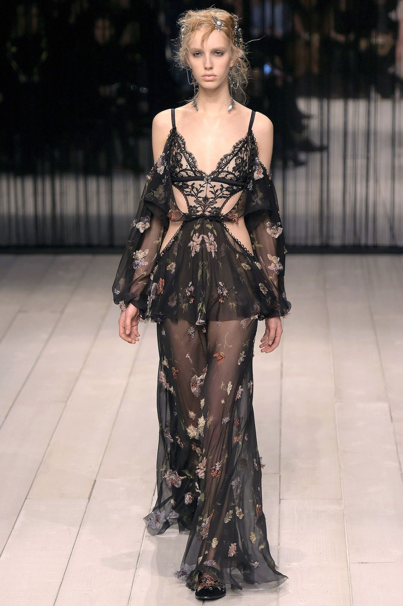 Коллекця Alexander McQueen прет-а-порте сезона осень-зима 2016-2017_22