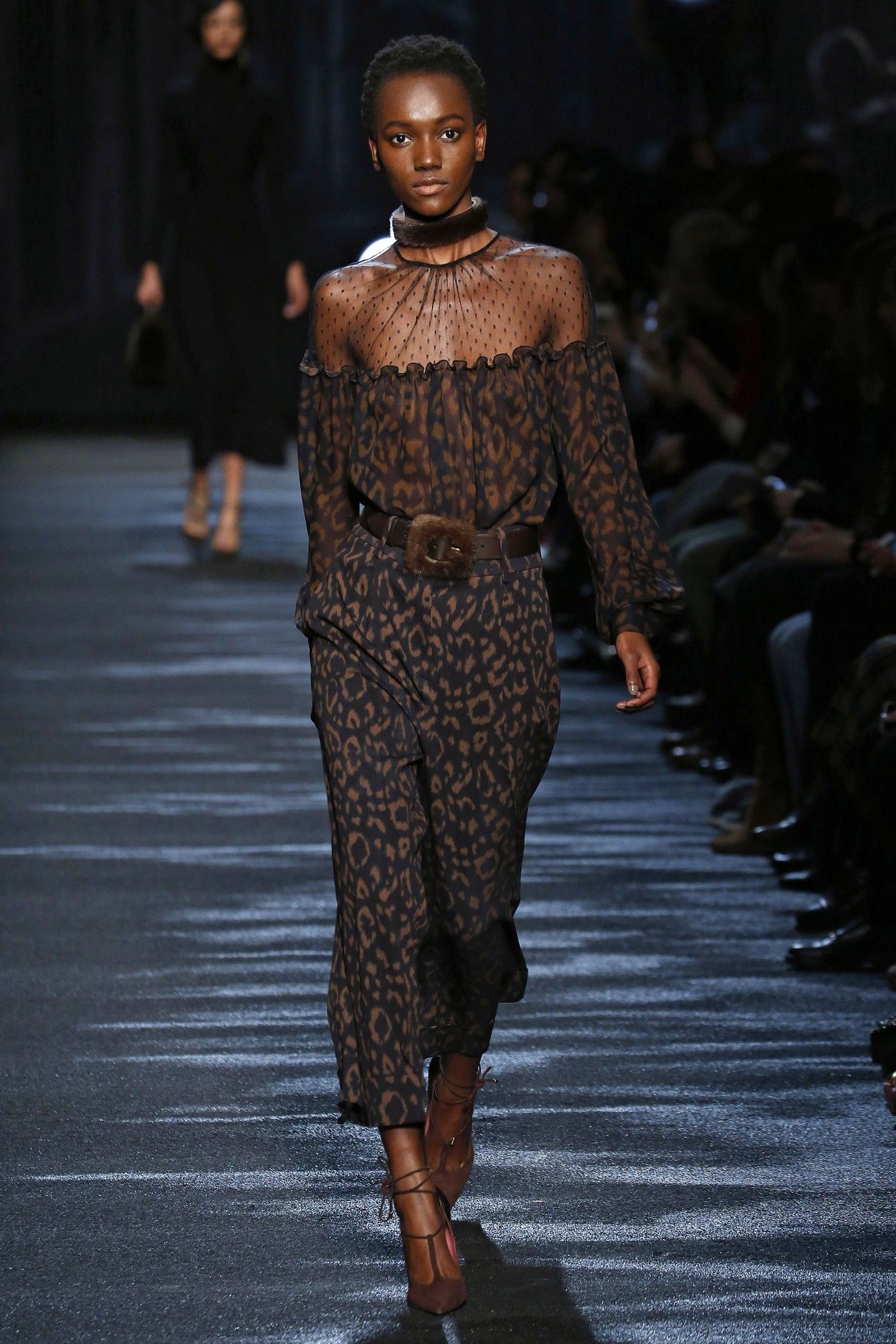Коллекция Blumarine прет-а-порте сезона осень-зима 2016-2017_15