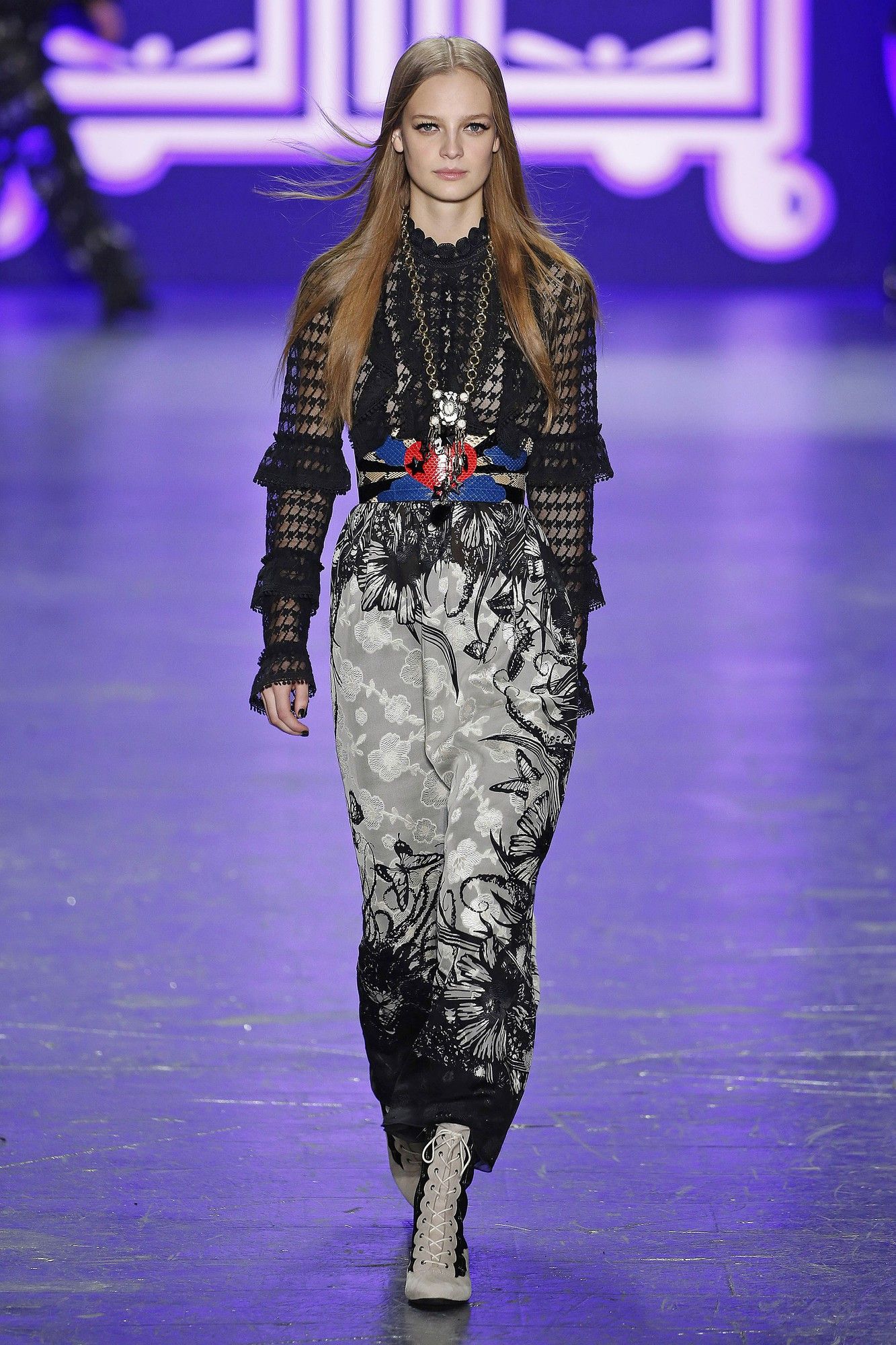 Коллекция Anna Sui прет-а-порте сезона осень-зима 2016-2017_15