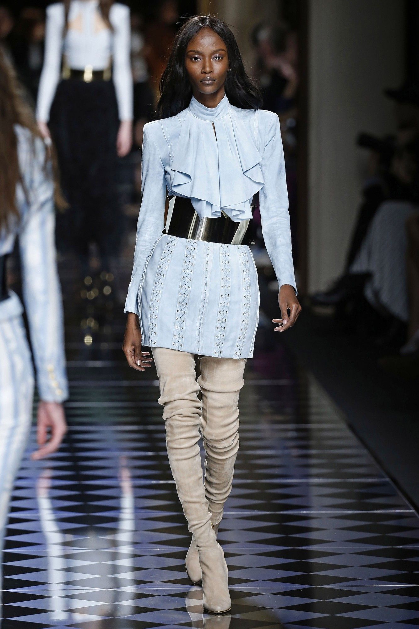 Коллекция Balmain прет-а-порте сезона осень-зима 2016-2017_19