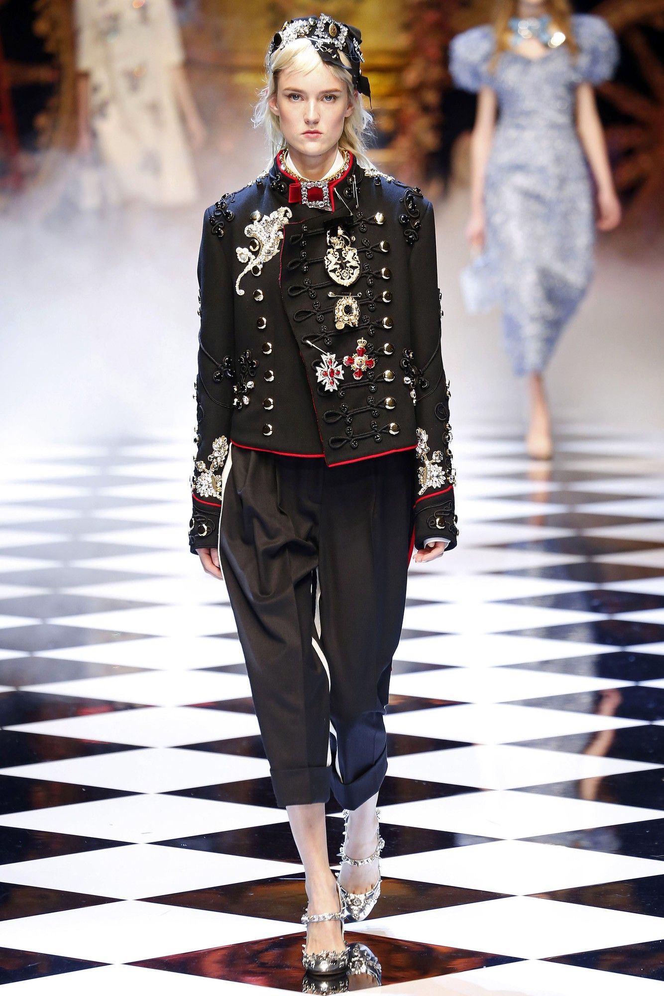 Коллекция Dolce & Gabbana прет-а-порте сезона осень-зима 2016-2017_1
