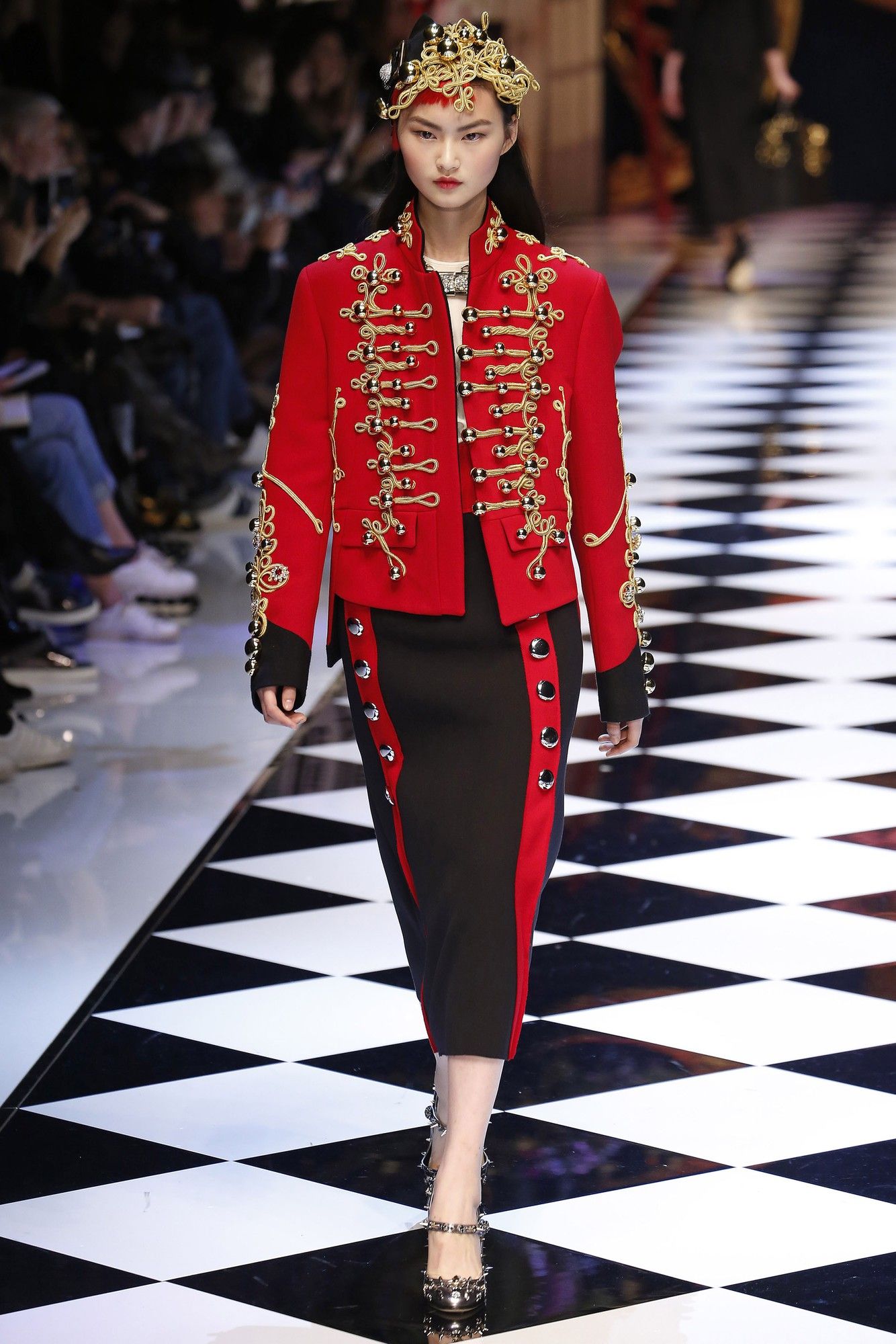 Коллекция Dolce & Gabbana прет-а-порте сезона осень-зима 2016-2017_45