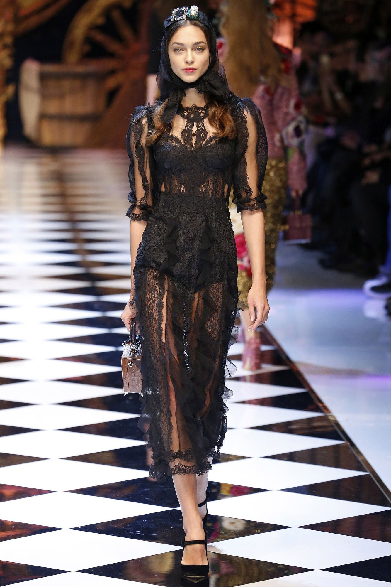 Коллекция Dolce & Gabbana прет-а-порте сезона осень-зима 2016-2017_76