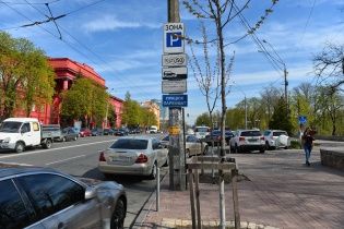 У КМДА розповіли, скільки автівок евакуювали у перші дні дії нових правил паркування