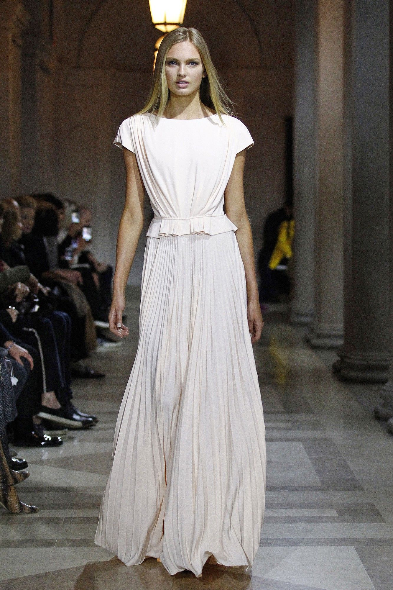 Коллекция Carolina Herrera прет-а-порте сезона осень-зима 2016-2017_39
