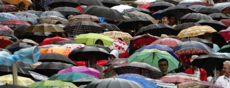 Львівську область накриють сильні зливи, шквали та град - штормове попередження