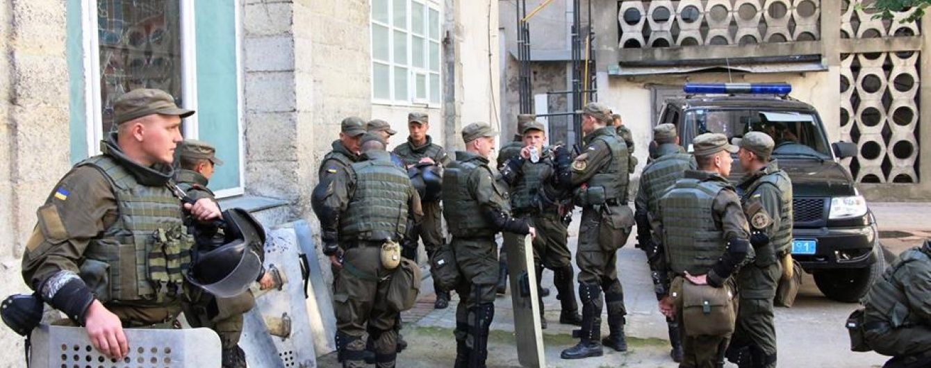 Нацгвардію до міськради Львова відправили після дзвінка Садового – Аваков