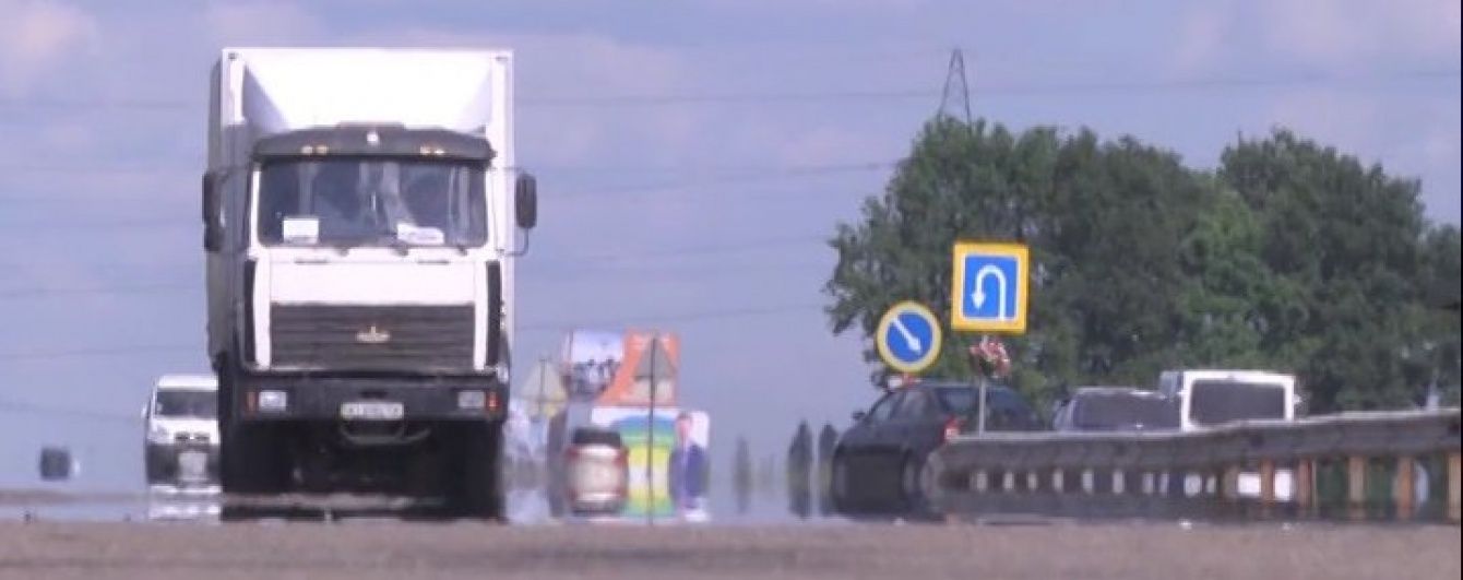 Украинских водителей грузовиков и автобусов ждет переаттестация