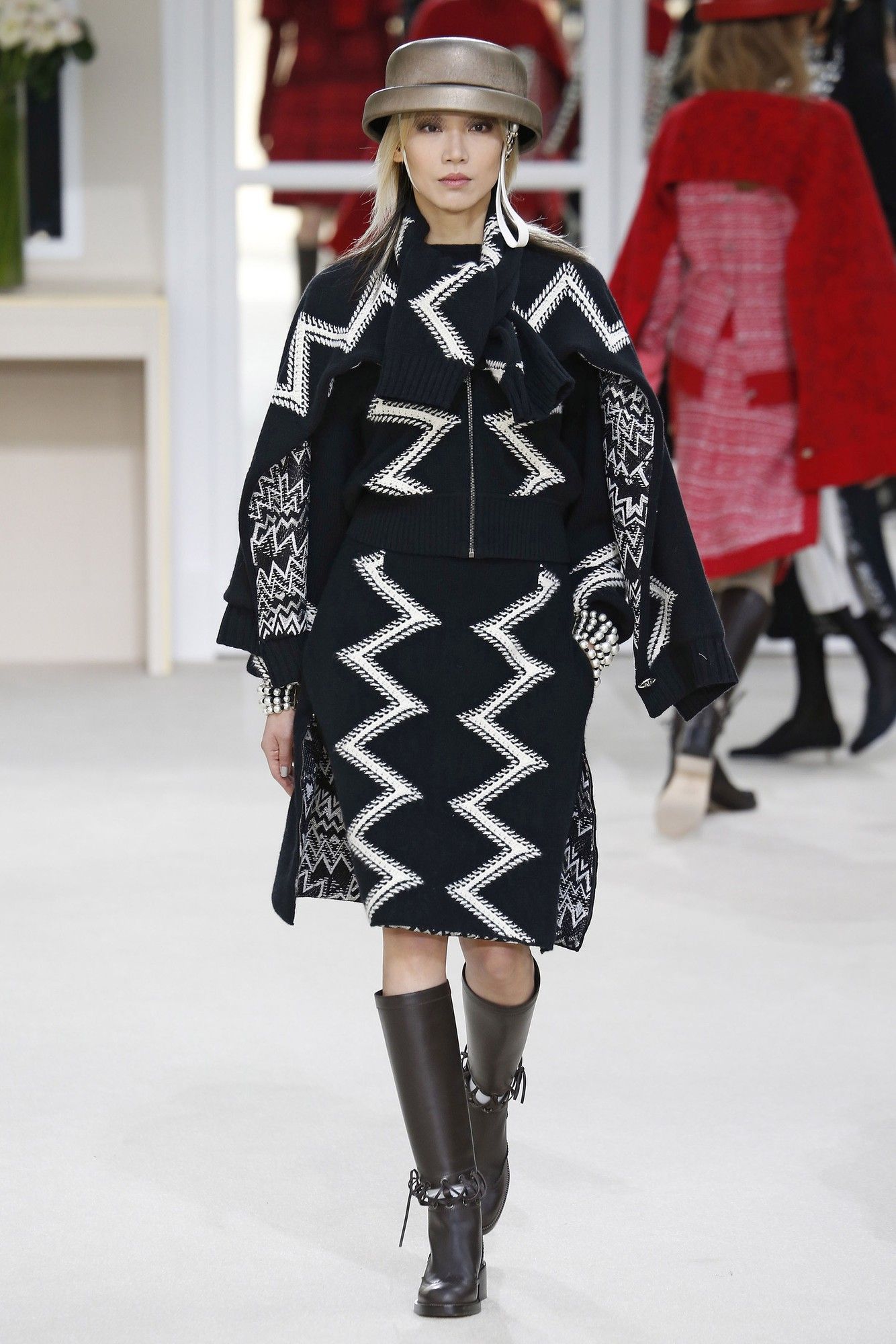 Коллекция Chanel прет-а-порте сезона осень-зима 2016-2017_22