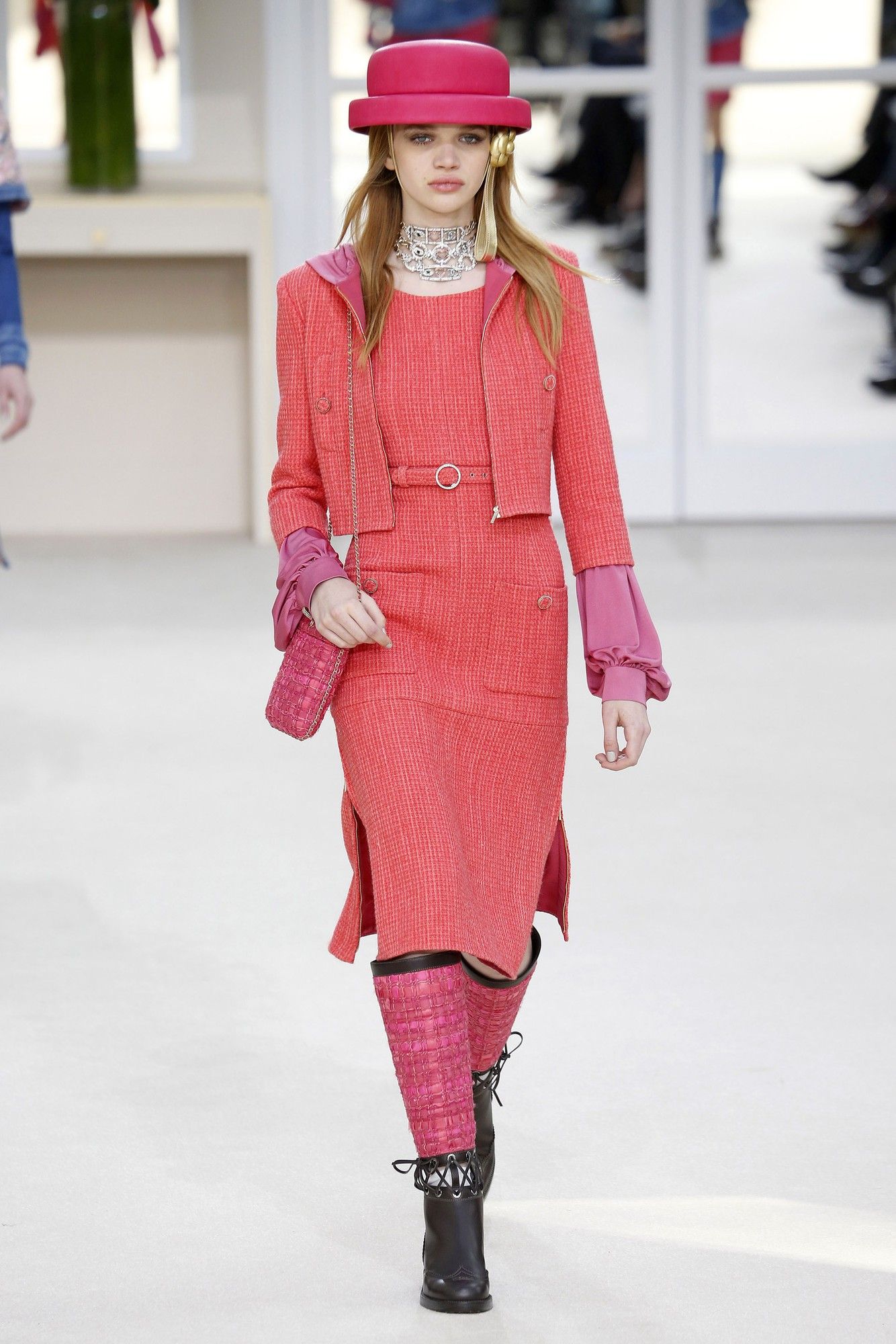 Коллекция Chanel прет-а-порте сезона осень-зима 2016-2017_9