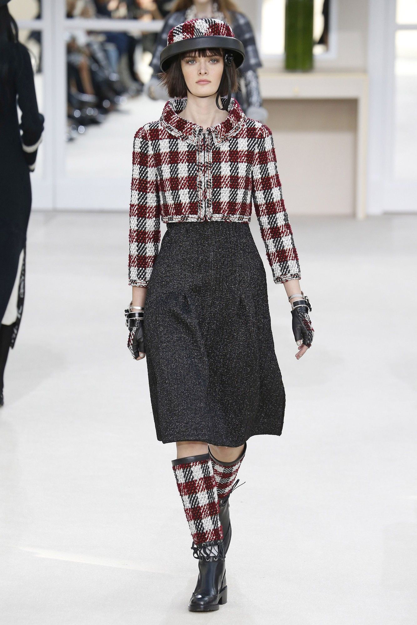 Коллекция Chanel прет-а-порте сезона осень-зима 2016-2017_27