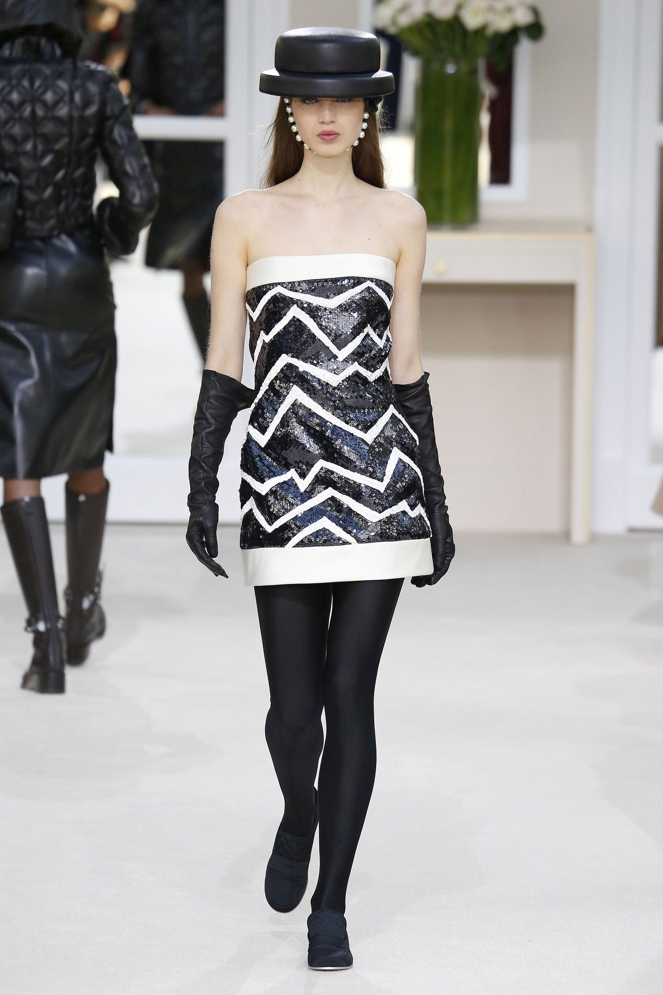 Коллекция Chanel прет-а-порте сезона осень-зима 2016-2017_61
