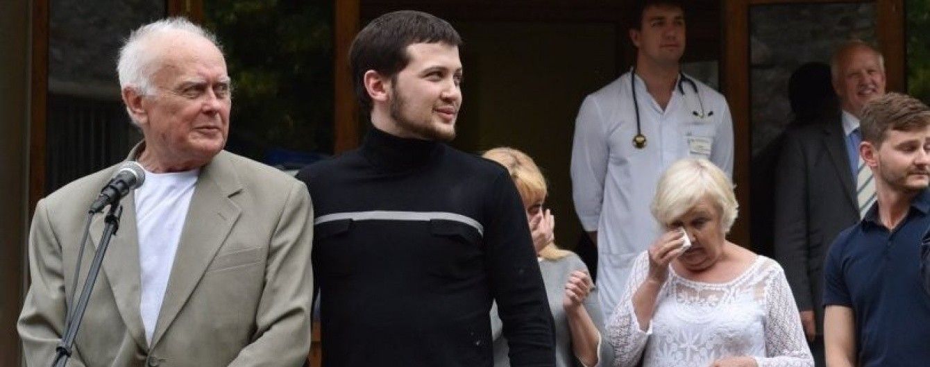 Нарешті вдома. Реакція українських блогерів та політиків на повернення Солошенка та Афанасьєва
