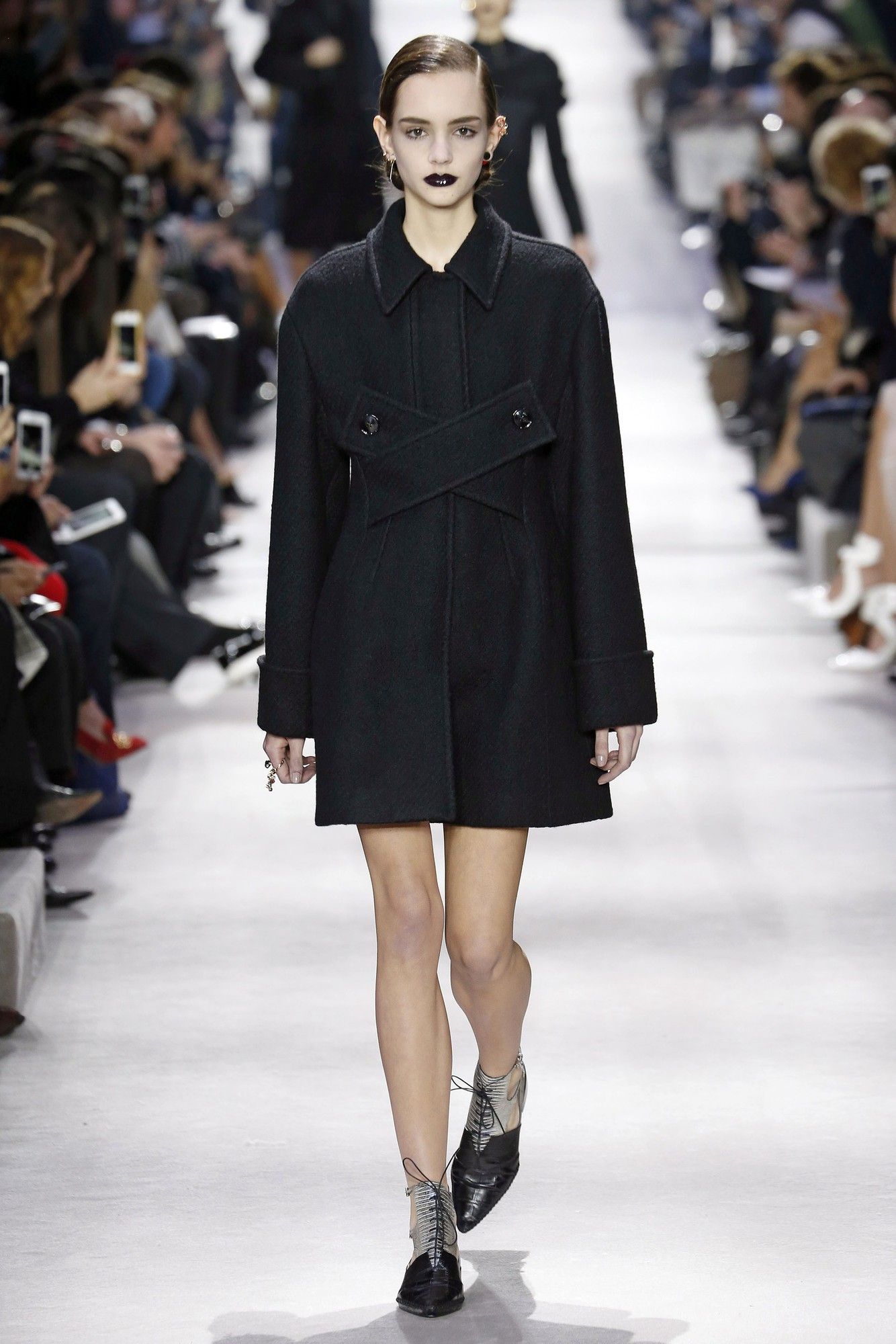 Коллекция Christian Dior прет-а-порте сезона осень-зима 2016-2017_2