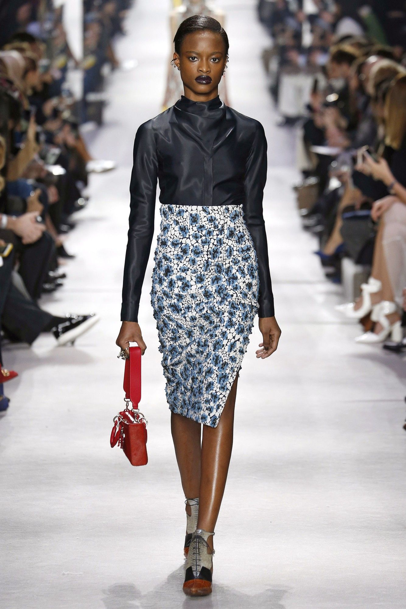 Коллекция Christian Dior прет-а-порте сезона осень-зима 2016-2017_8