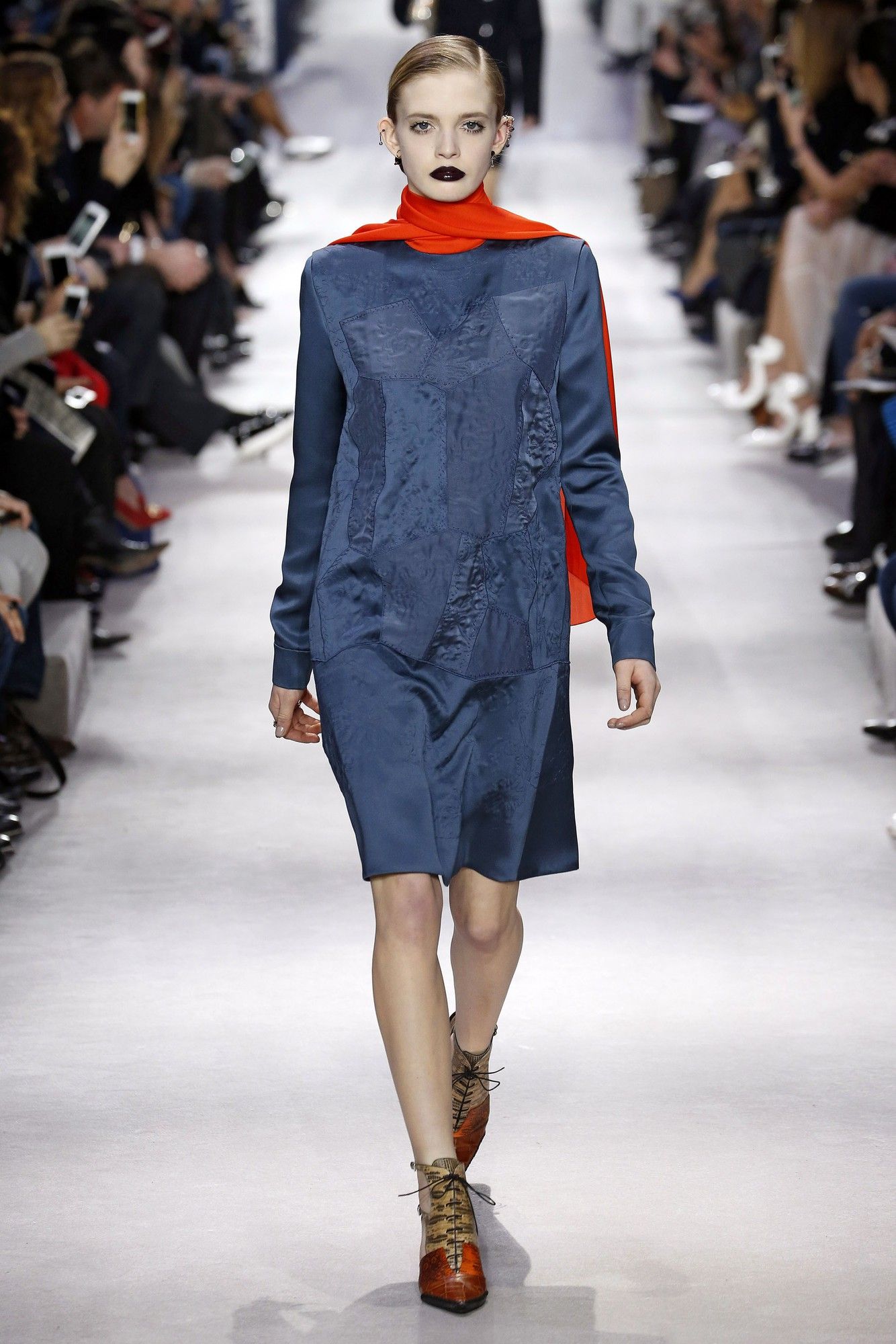 Коллекция Christian Dior прет-а-порте сезона осень-зима 2016-2017_32