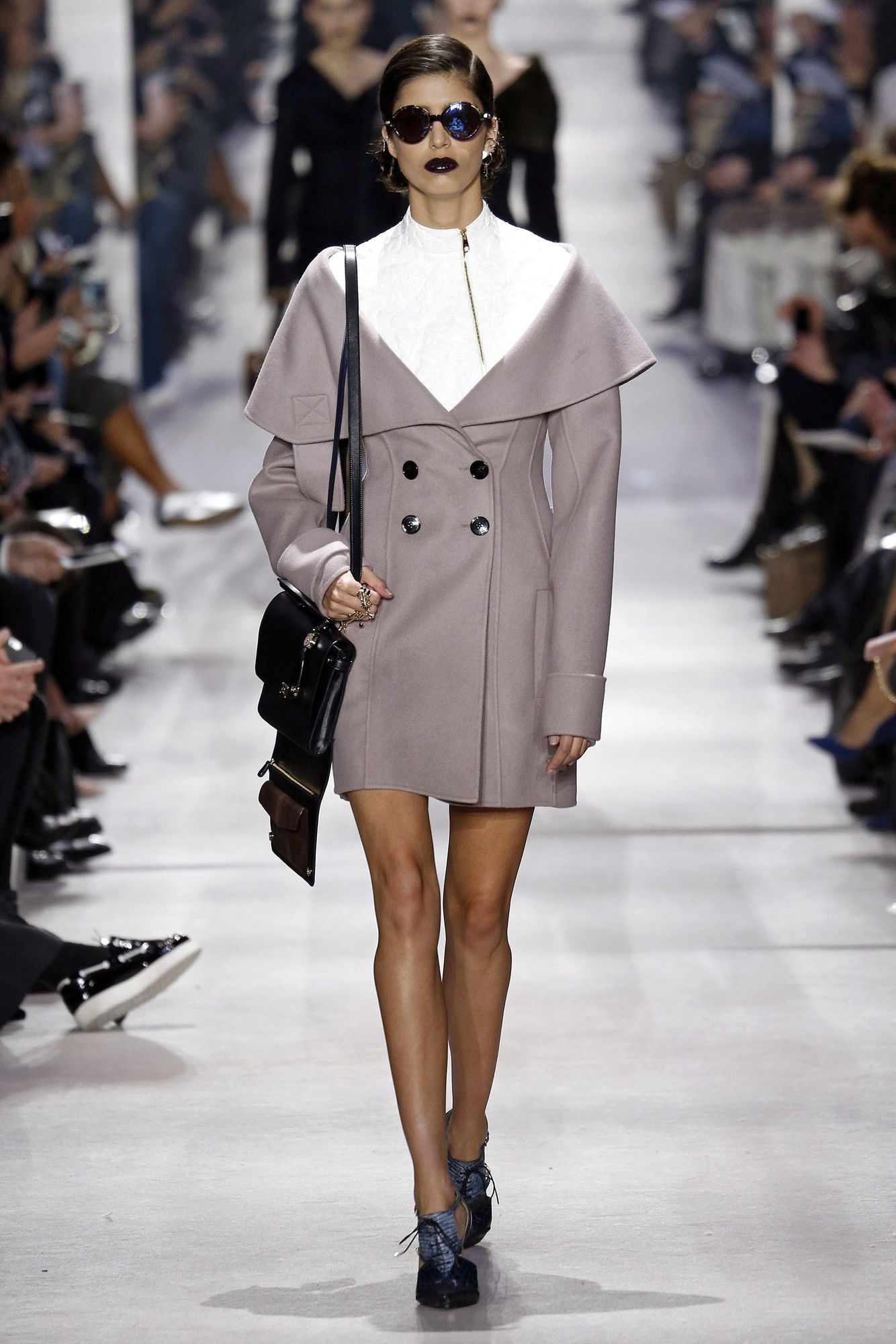 Коллекция Christian Dior прет-а-порте сезона осень-зима 2016-2017_28