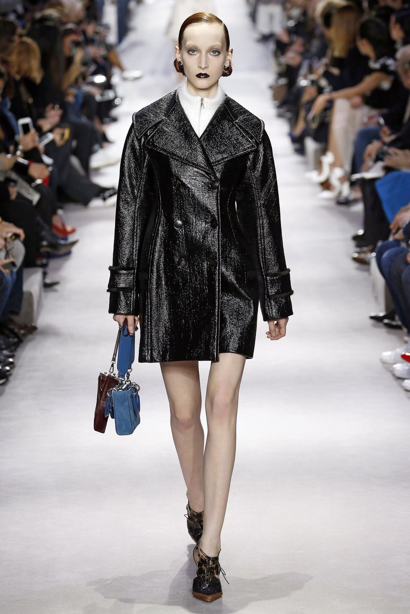 Коллекция Christian Dior прет-а-порте сезона осень-зима 2016-2017_41