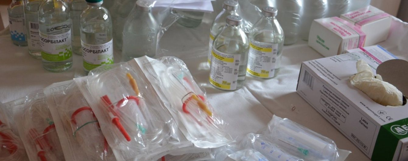 Возросло количество людей, которые отравились на свадьбе во Львове