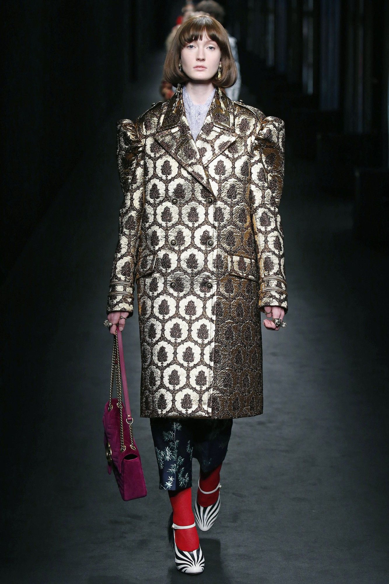 Коллекция Gucci прет-а-порте сезона осень-зима 2016-2017_42