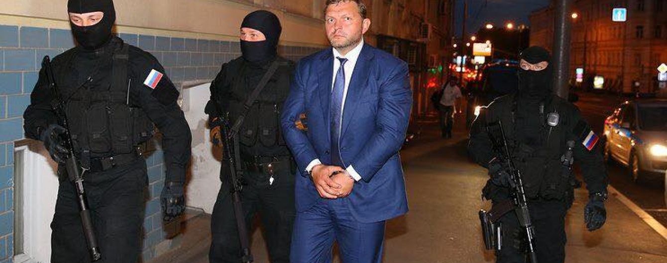 Суд заарештував губернатора Кіровської області, який "погорів" на хабарі в 400 тисяч євро