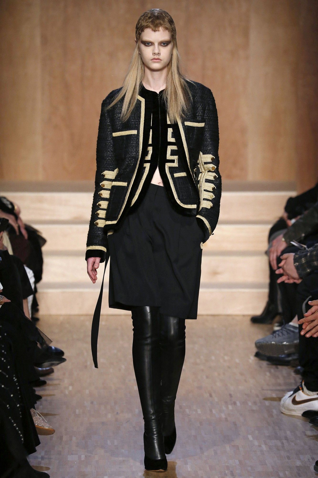 Коллекция Givenchy прет-а-порте сезона осень-зима 2016-2017_23