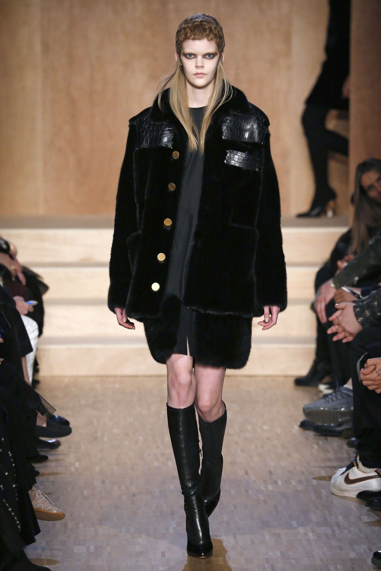 Коллекция Givenchy прет-а-порте сезона осень-зима 2016-2017_28