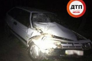 Подвійна аварія на Львівщині: в авто поліції на місці ДТП врізалась іномарка, постраждали 9 людей
