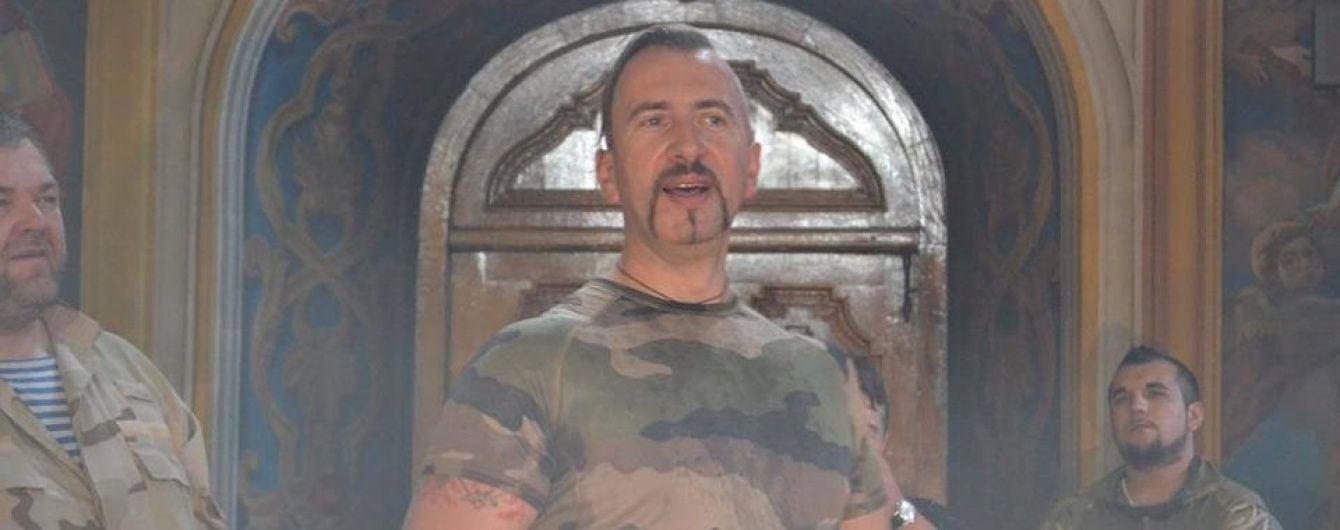 Украинцы просят Порошенко присвоить погибшему на Донбассе певцу звание Героя