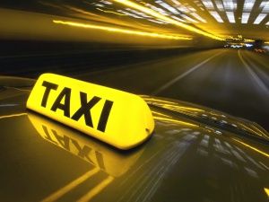 У Росії водій звільнив паркомісце за допомогою "Яндекс-таксі". Відео