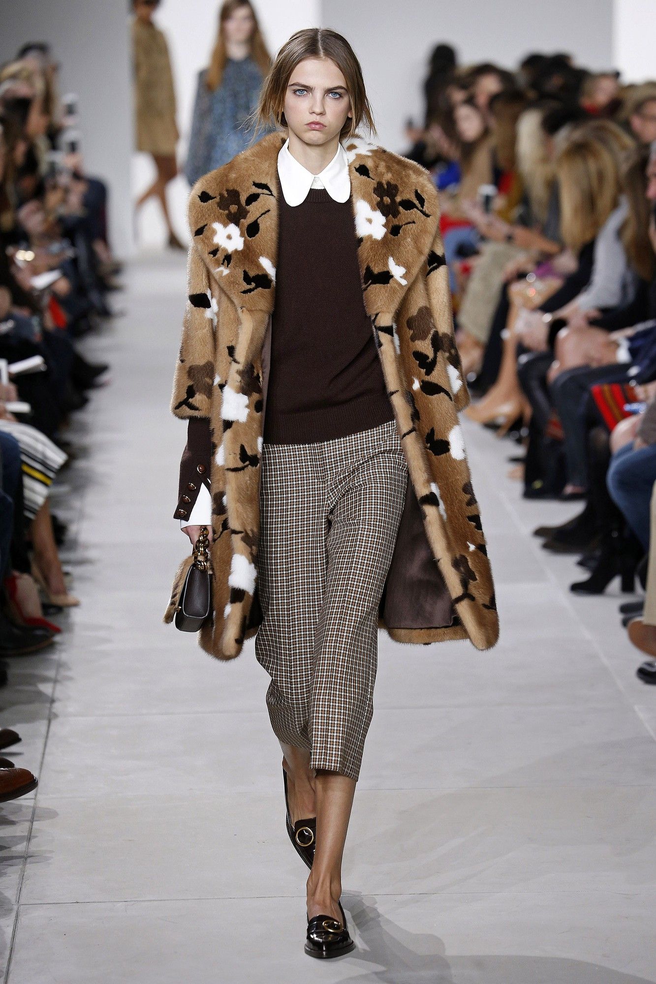Коллекция Michael Kors прет-а-порте сезона осень-зима 2016-2017_16