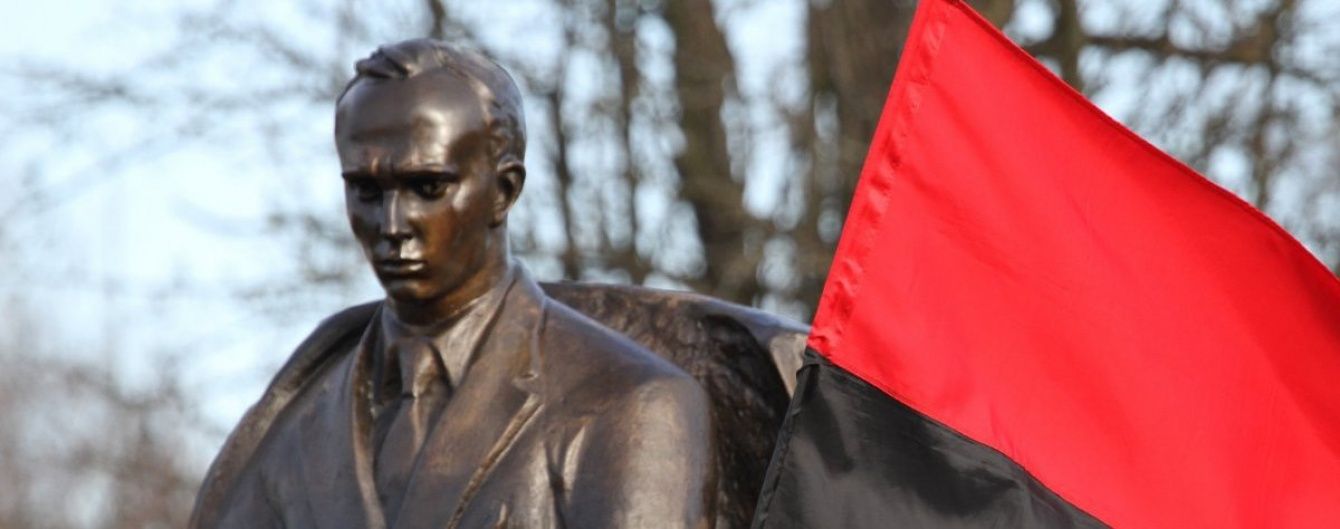 Нотатки доктора Магди. Бандера заплатив