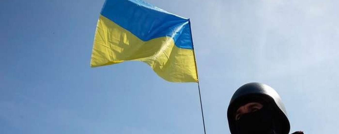 На Донеччині військові змусили бойовиків двічі на день слухати Гімн України