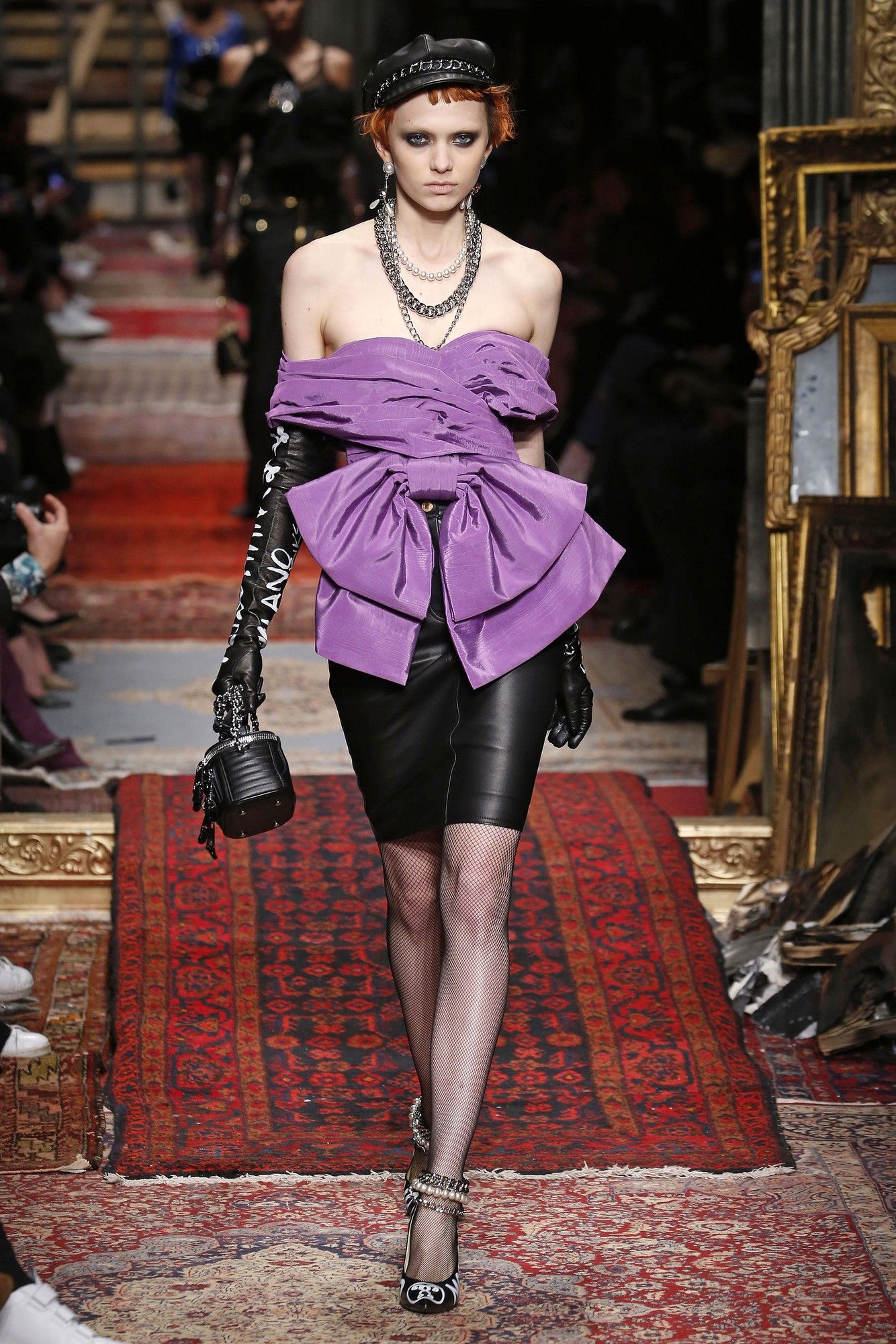 Коллекция Moschino прет-а-порте сезона осень-зима 2016-2017_9