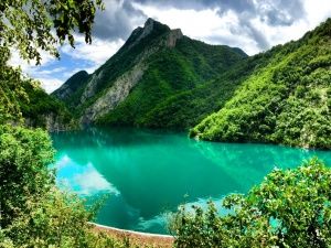 П'ять причин провести літо в Албанії