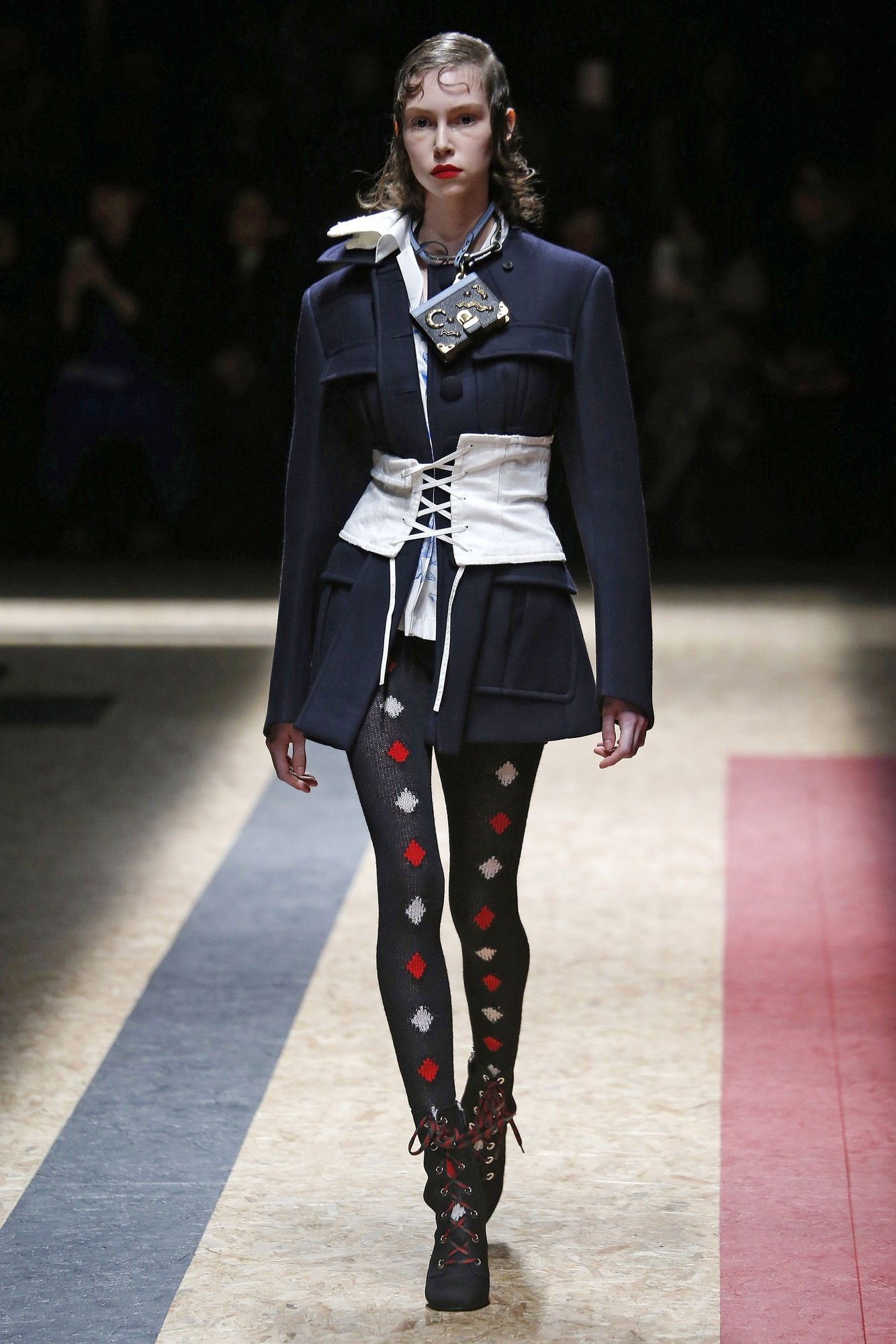Коллекция Prada прет-а-порте сезона осень-зима 2016-2017_1