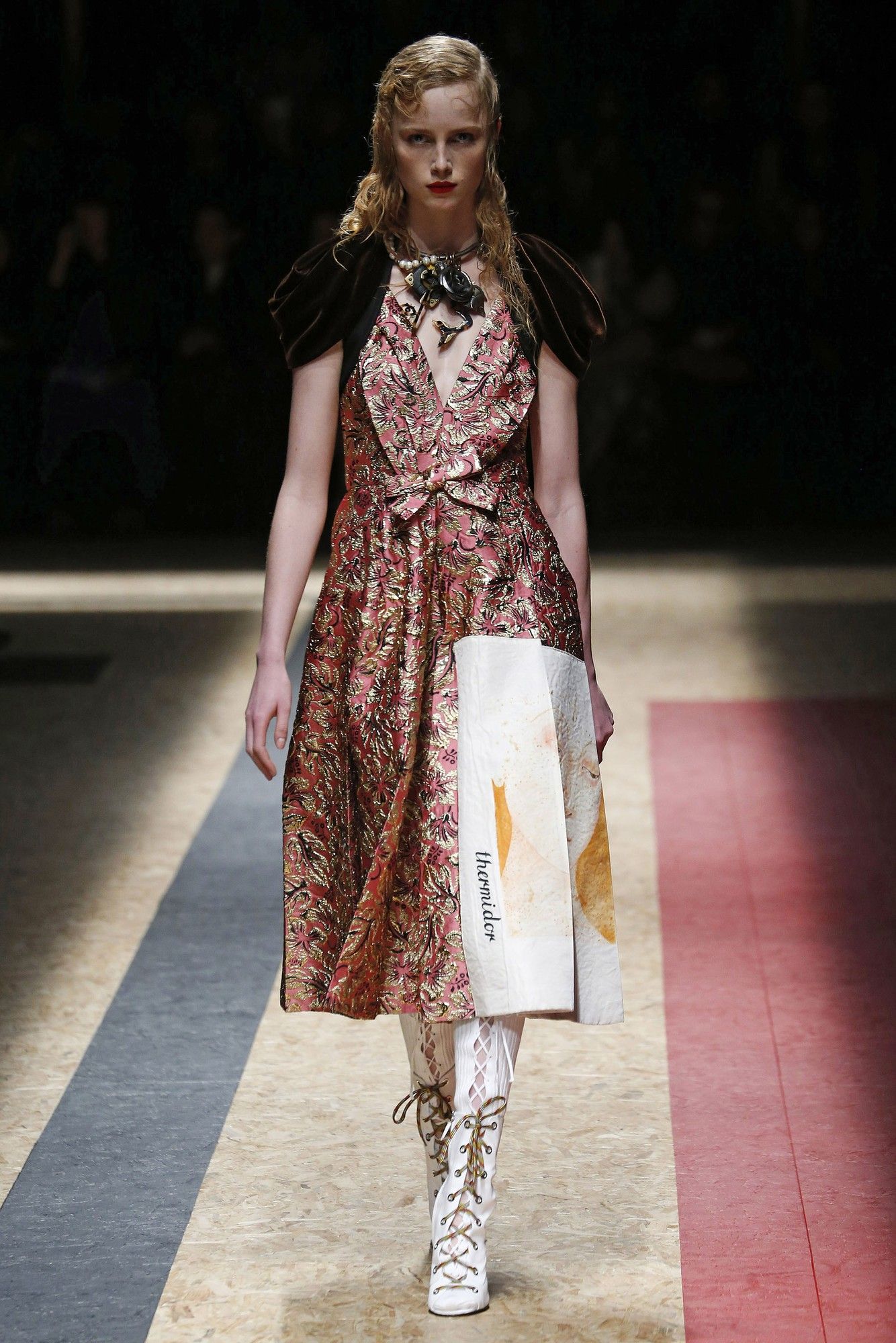 Коллекция Prada прет-а-порте сезона осень-зима 2016-2017_52
